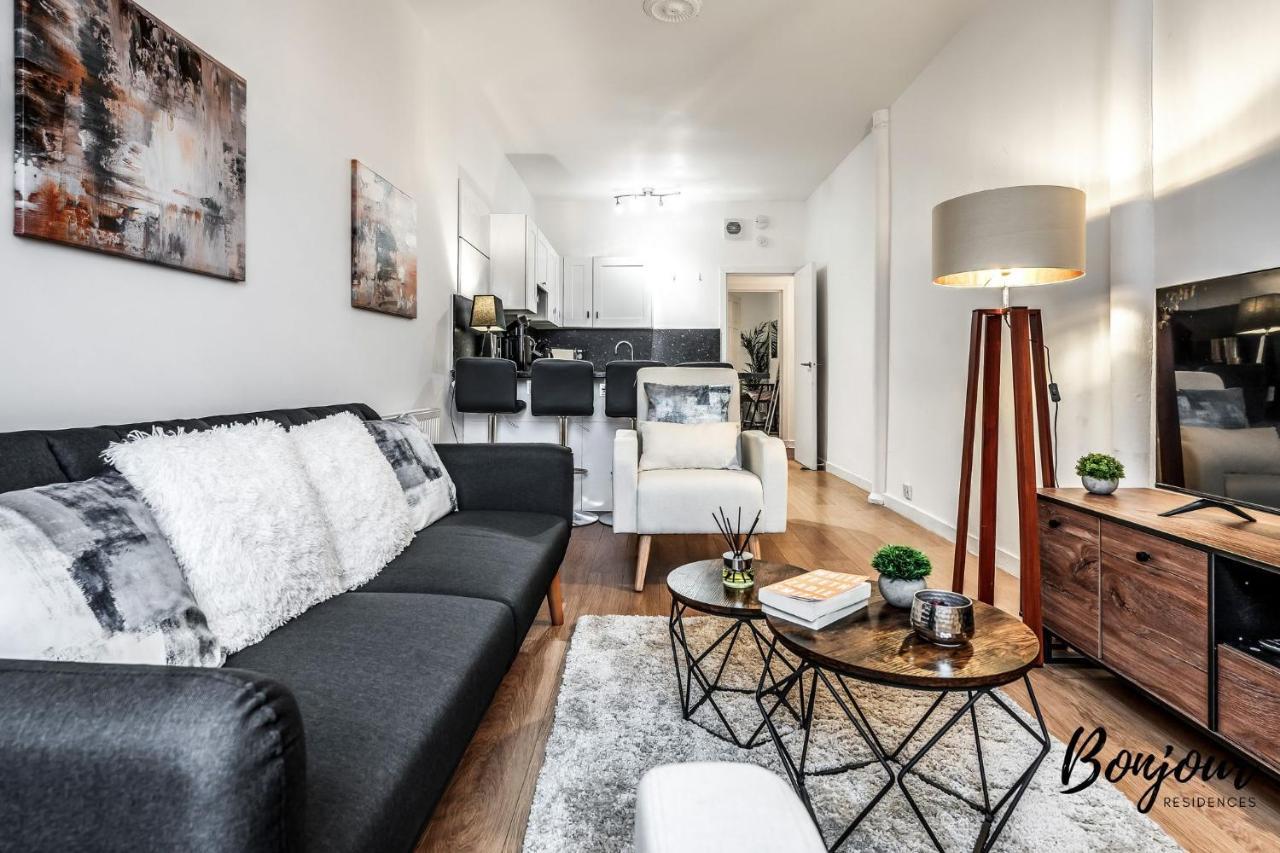 Cosy Grassmarket 2Br-1Ba - Newly Decorated! By Bonjour Residences Edinburgh Bagian luar foto