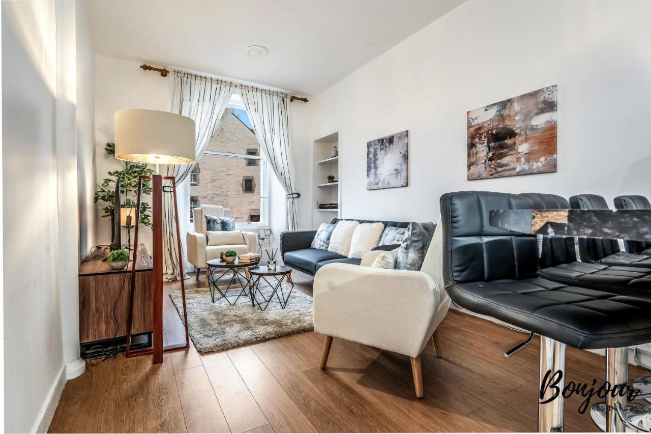 Cosy Grassmarket 2Br-1Ba - Newly Decorated! By Bonjour Residences Edinburgh Bagian luar foto